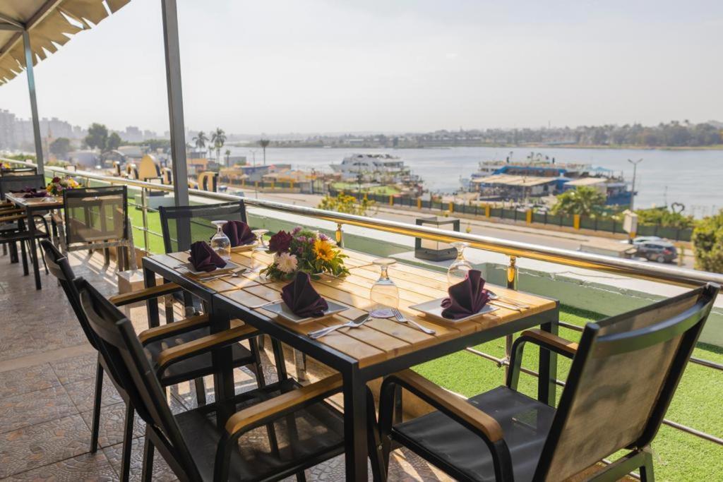 Ultra Loaloa Nile Maadi Hotel Kairo Eksteriør bilde
